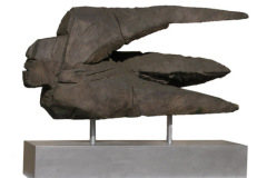 Juracán (dios del viento) (1998) Domingo García Escultura en bronce 37" x 81" x 20 1/2"