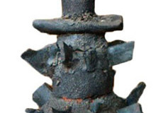 Vasija totémica (s.f.), Jaime Suárez Cerámica 28" x 12 1/2" x 13 1/2"